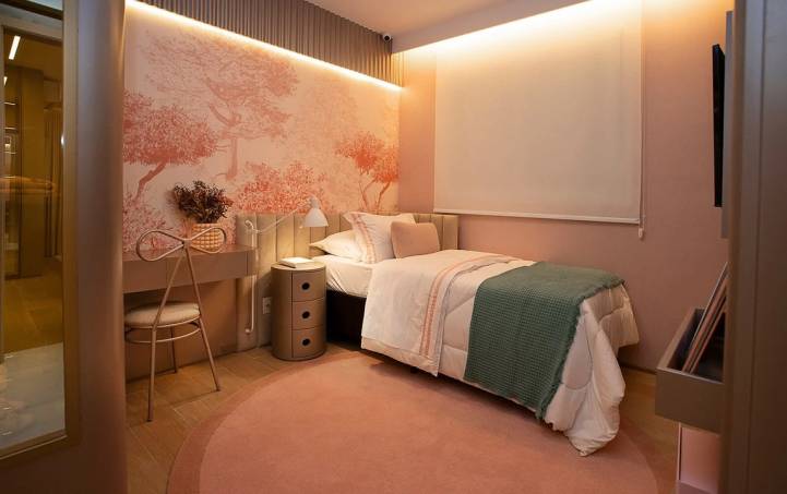Segunda suíte do apartamento decorado com cama individual